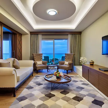 Otel Papillon Ayscha & 5*